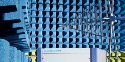 Broadband amplifier family extended to create a one-box solution