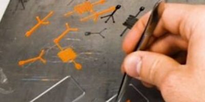 Connecting low cost 3D printing of microfluidic devices