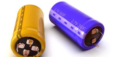 Unified theory of energy storage blurs batteries, capacitors