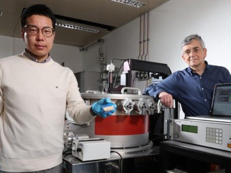 Lead-free piezoelectric boost for medical sensors