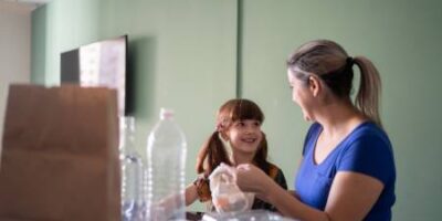 Embedding plastic NFC tags in reusable packaging