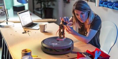 Educational mobile robot platform based on Roomba vacuum