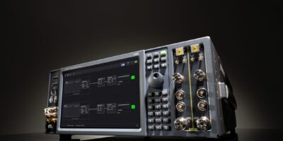 Vector signal generator for wideband multichannel mmWave applications