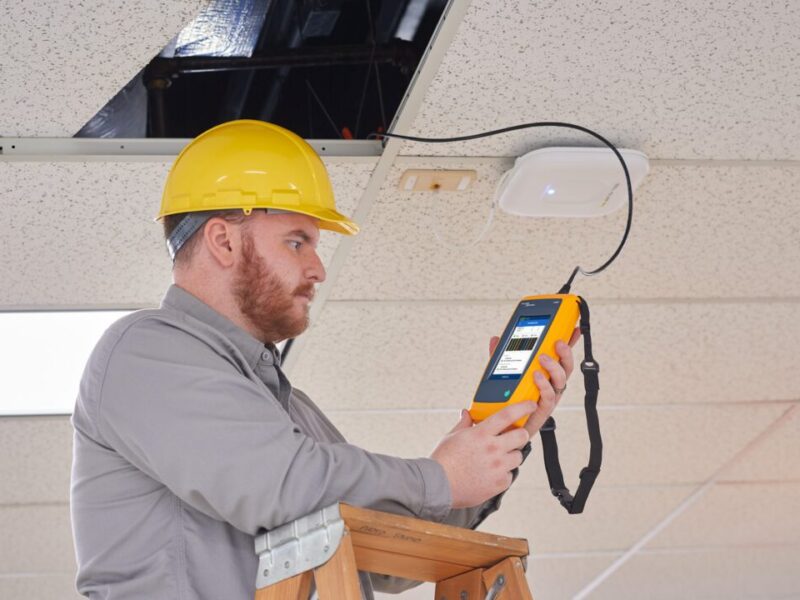 Fluke Networks booste son testeur de câble et de réseau LinkIQ