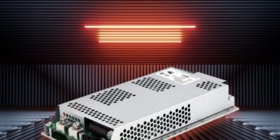 Alimentation 1200 W avec une tension et un courant de sortie ajustables