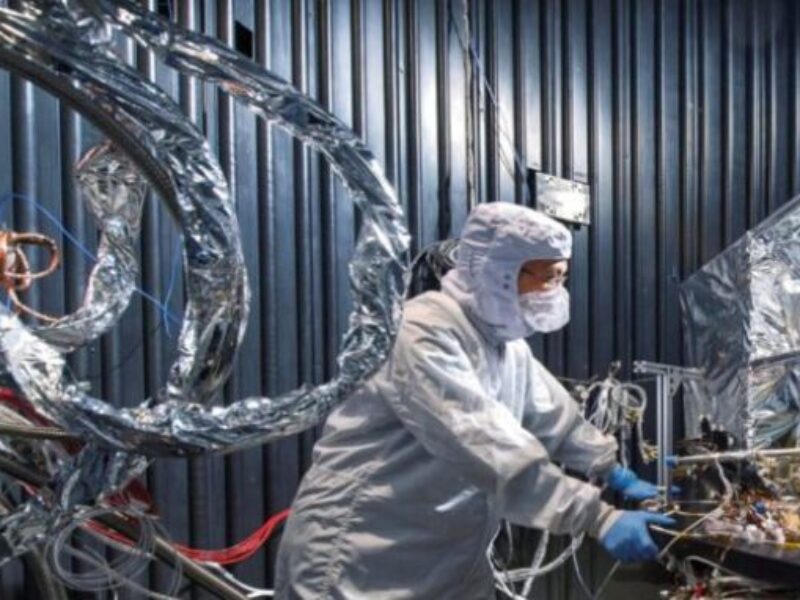 Le télescope spatial Webb refroidit à 6 °K pour lutter contre le courant d&rsquo;obscurité