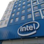 Intel suspend toutes ses activités en Russie
