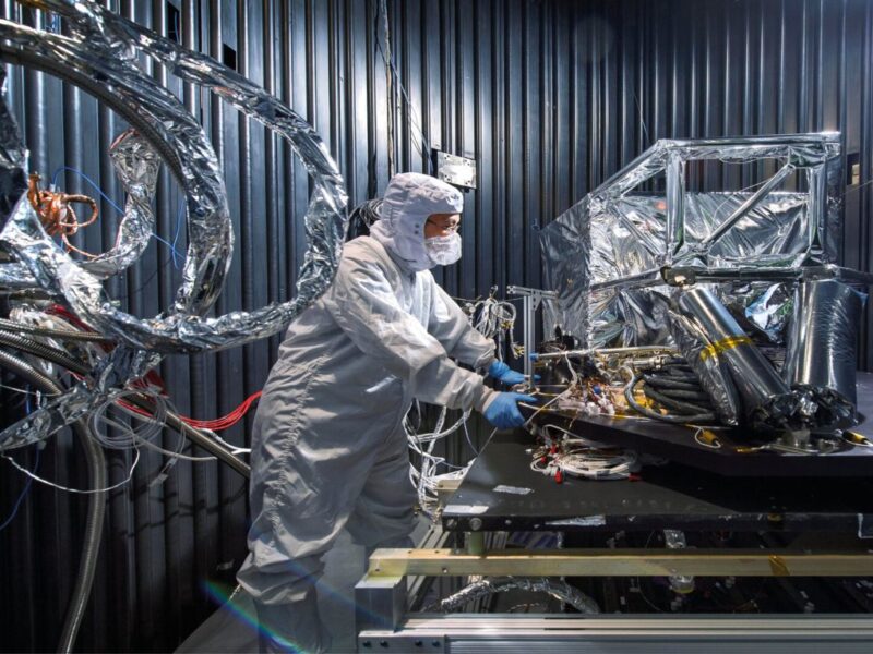Webb space telescope cools to 6K to tackle dark current