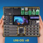 Carte de développement universelle permettant de choisir le MCU et les périphériques