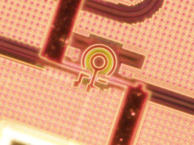Mass manufacturing of quantum sensors on CMOS
