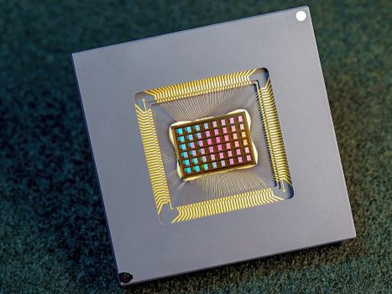 Compute-in-memory chip runs AI apps at fraction of the energy