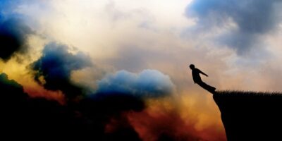 Chip market growth declines as data corrections reflect Asian fall