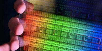 Intel tests silicon qubits at wafer-scale