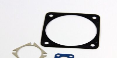 Utilisez les élastomères conducteurs de façon intelligente pour la liaison électrique dans les connecteurs Mil-Aero