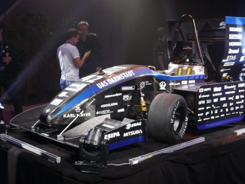 Rohde & Schwarz prête des instruments de test aux meilleures équipes européennes de la Formula Student