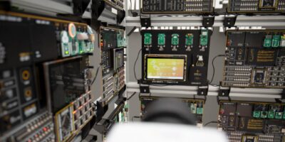 Planet Debug adds real time signal analysis with Red Pitaya