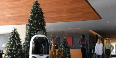 Hyundai tests robots for last-mile delivery in hotel