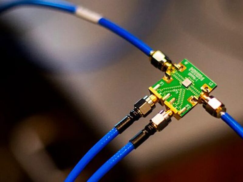 Terahertz wireless link could bridge ‘digital divide’