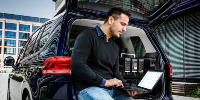 Benchmarking system to drive mobile network evolution