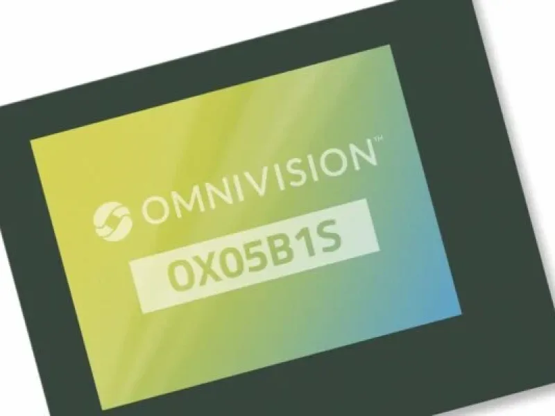 Surveillance combinée RVB et IR de l&rsquo;habitacle sur un seul capteur