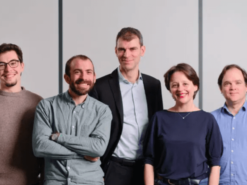 Le français Pasqal lève €100M pour un ordinateur quantique à atomes neutres