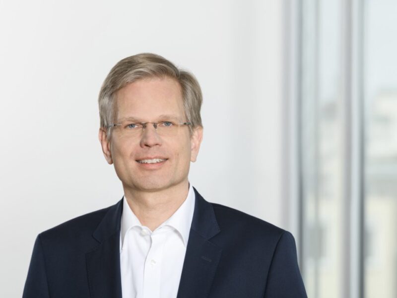 Leoni CEO throws in the towel, resurfaces at ams Osram