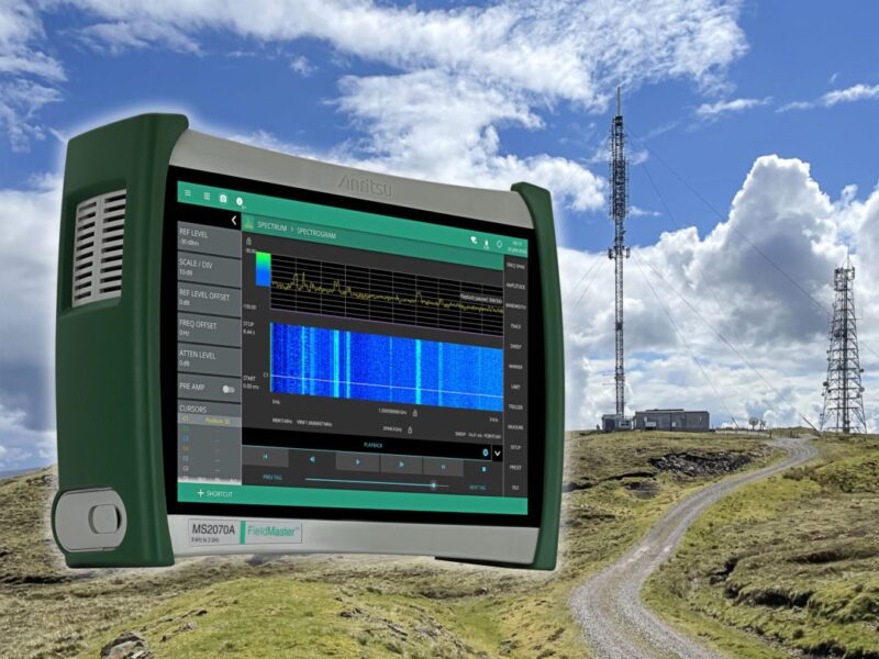 Analyseur de spectre économique portable destiné aux tests RF des applications génériques