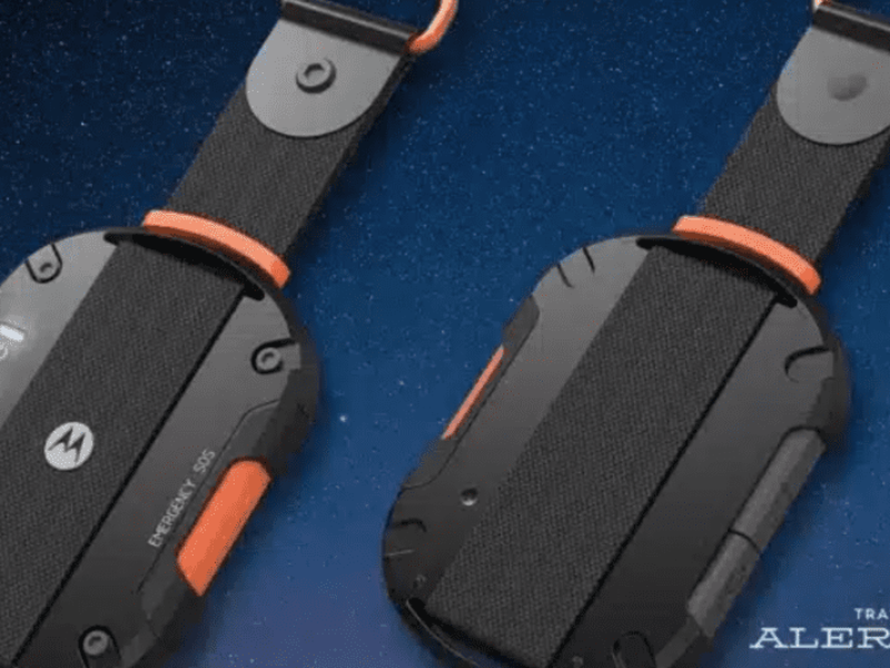 Satellite Communication to any Smartphone with this new device