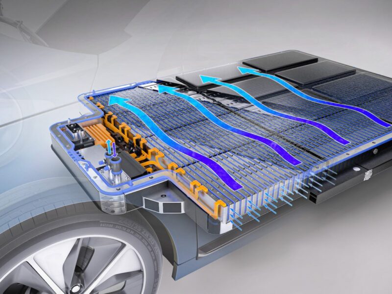 Effective ultrafast charging of electric cars with a new type of cooled battery