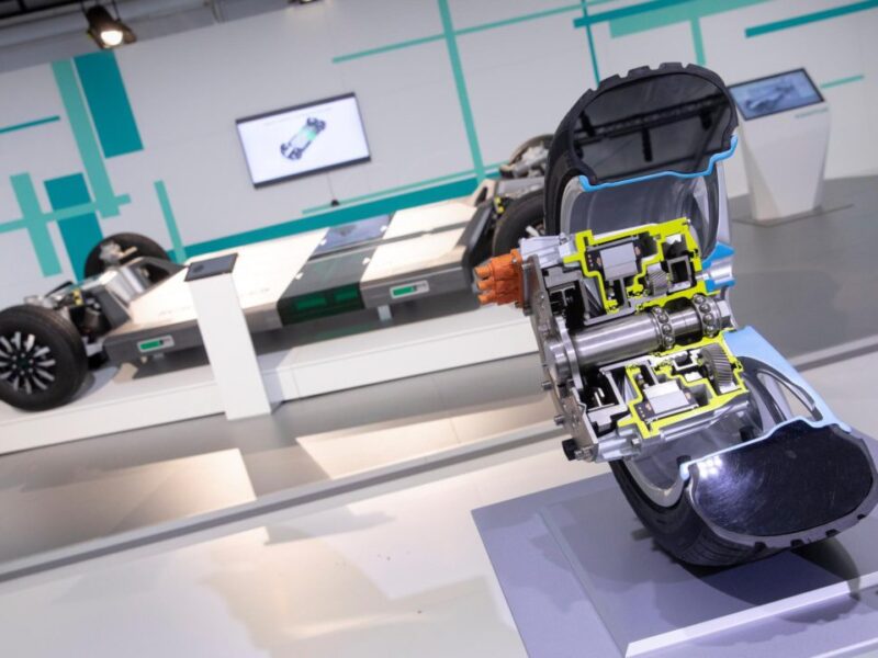 Schaeffler equips municipal vehicles with wheel hub drives