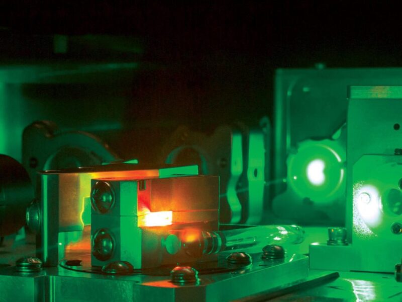 First live demo of 200G PAM4 Mach-Zehnder modulated laser PIC