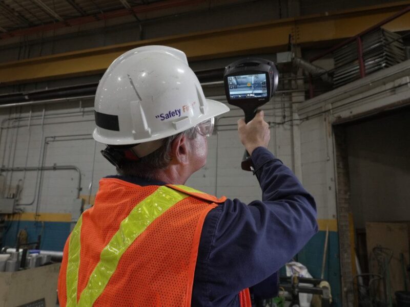 Acoustic imaging camera detects compressed air leaks