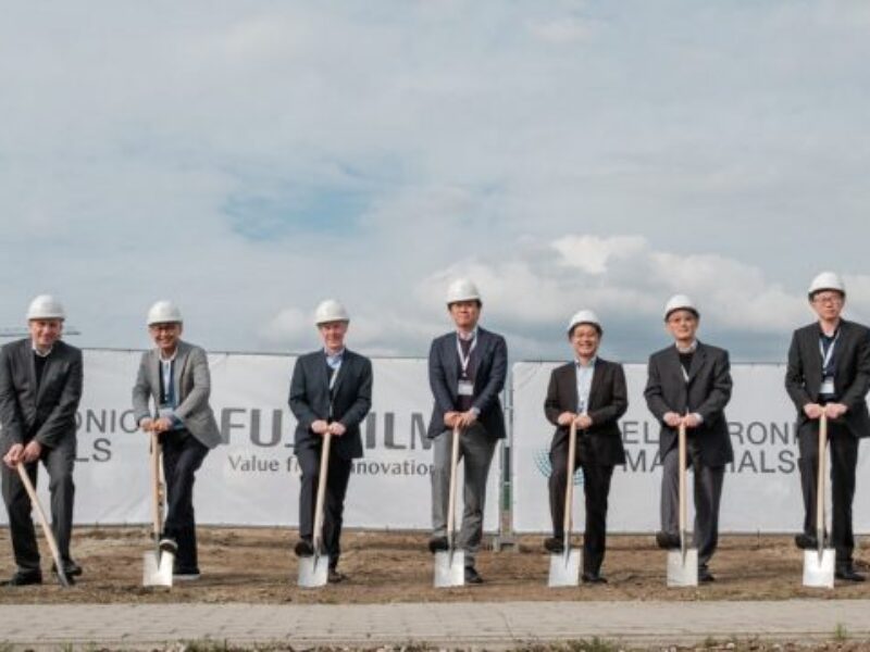 Fuji invests in European chip materials supply