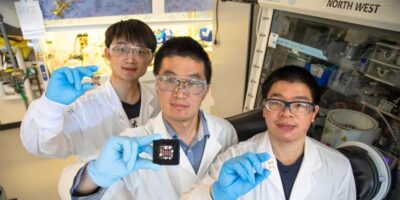 Triple layer perovskite solar cell has record efficiency