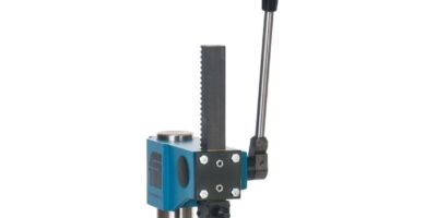 Presse pneumatique manuelle à colonne réglable