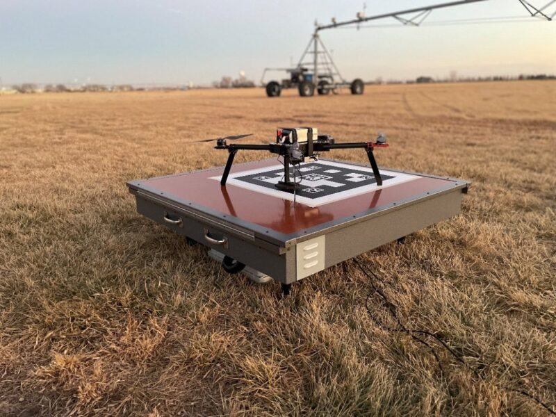 Autonomous wireless charging for UAVs