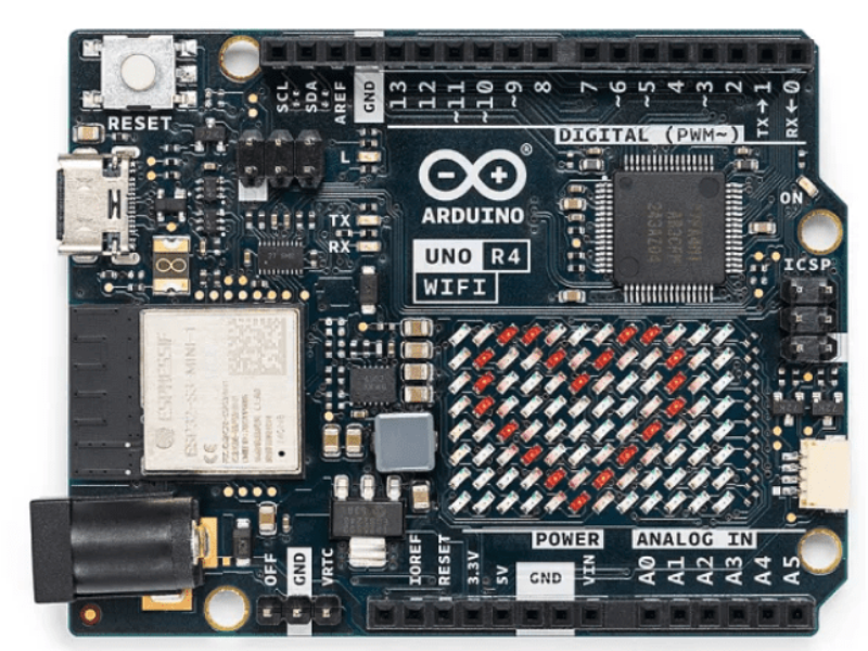 Arduino livre sa carte UNO R4 avec un processeur Renesas 32bit