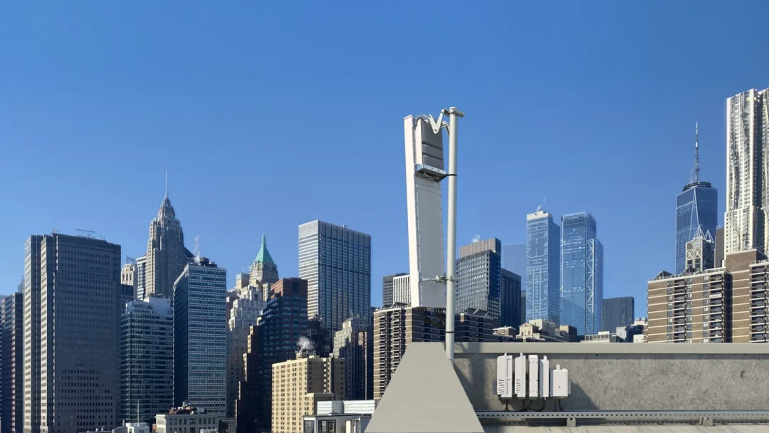 Falling sales, restructuring take Ericsson to Q2 loss