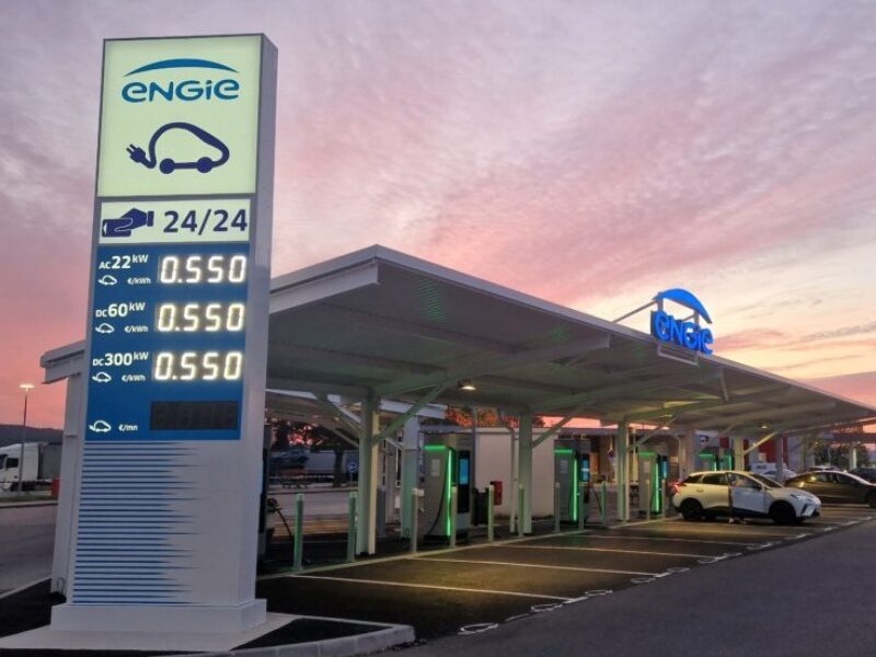 Siemens rolls out EV fast chargers on French autoroutes