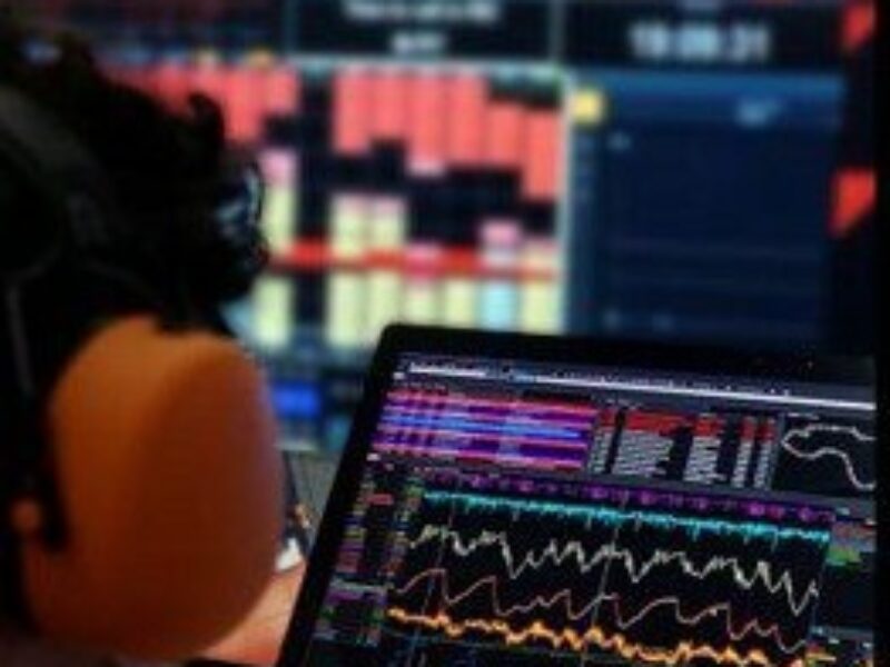 McLaren boosts racecar, industrial analytics