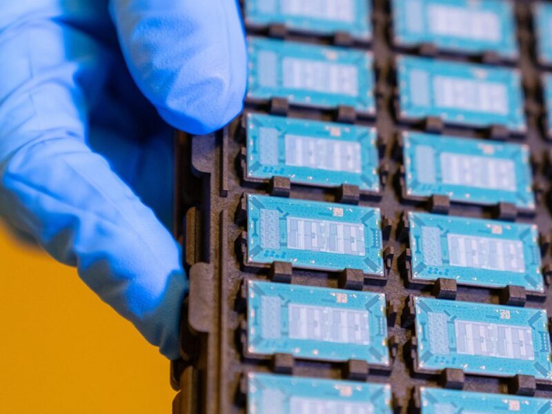 Intel glass substrates to enable a trillion transistors in a package