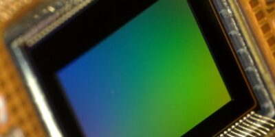 MEMS autofocus actuator for embedded cameras