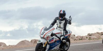 Une expérience de conduite hors du commun grâce à des modules de puissance hyper légers