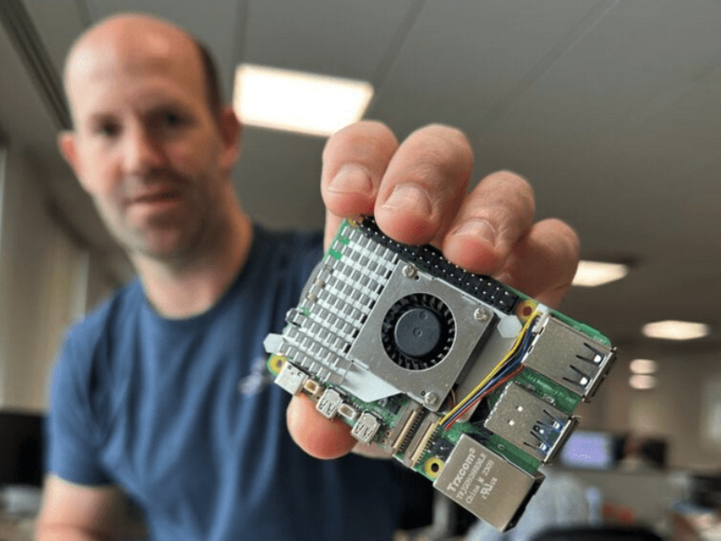 Heating and cooling Raspberry Pi 5