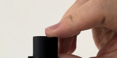 Multi-port L-Band antenna for high performance GNSS