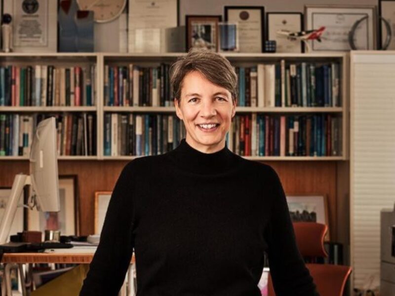 EPFL honours British quantum engineer