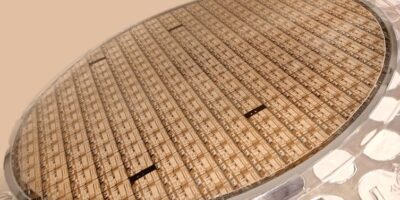 Technologie de traitement 200 mm pour des GaN/SiC à moindre coût,