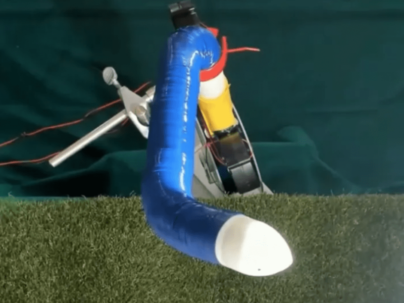 3D-printing robot grows as it moves