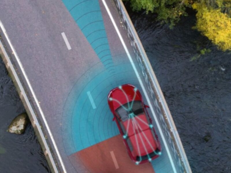 ‘Single chip’ radar sensor for automotive satellite architectures