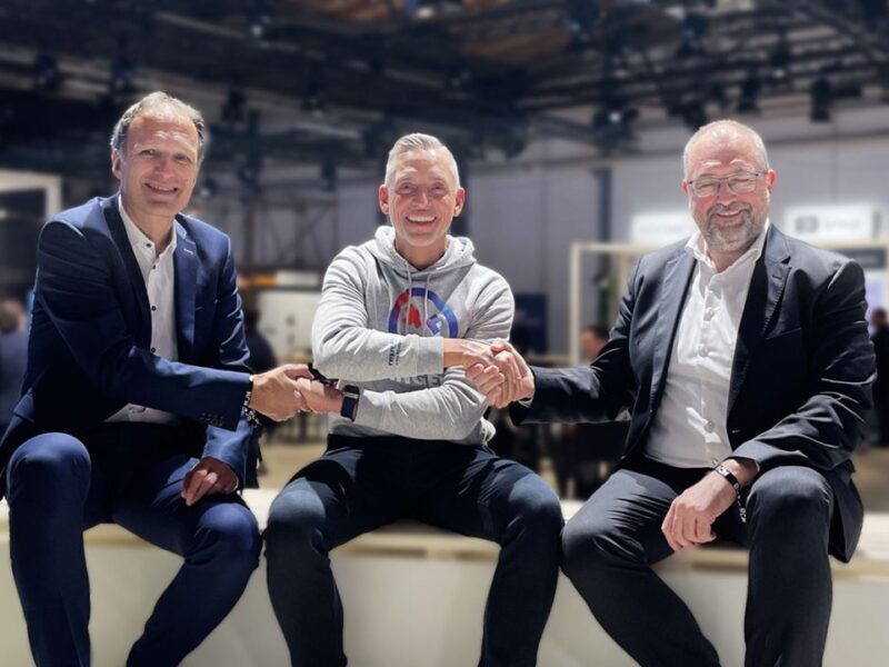 Linux-based ctrlX OS support for congatec Computer-on-Modules